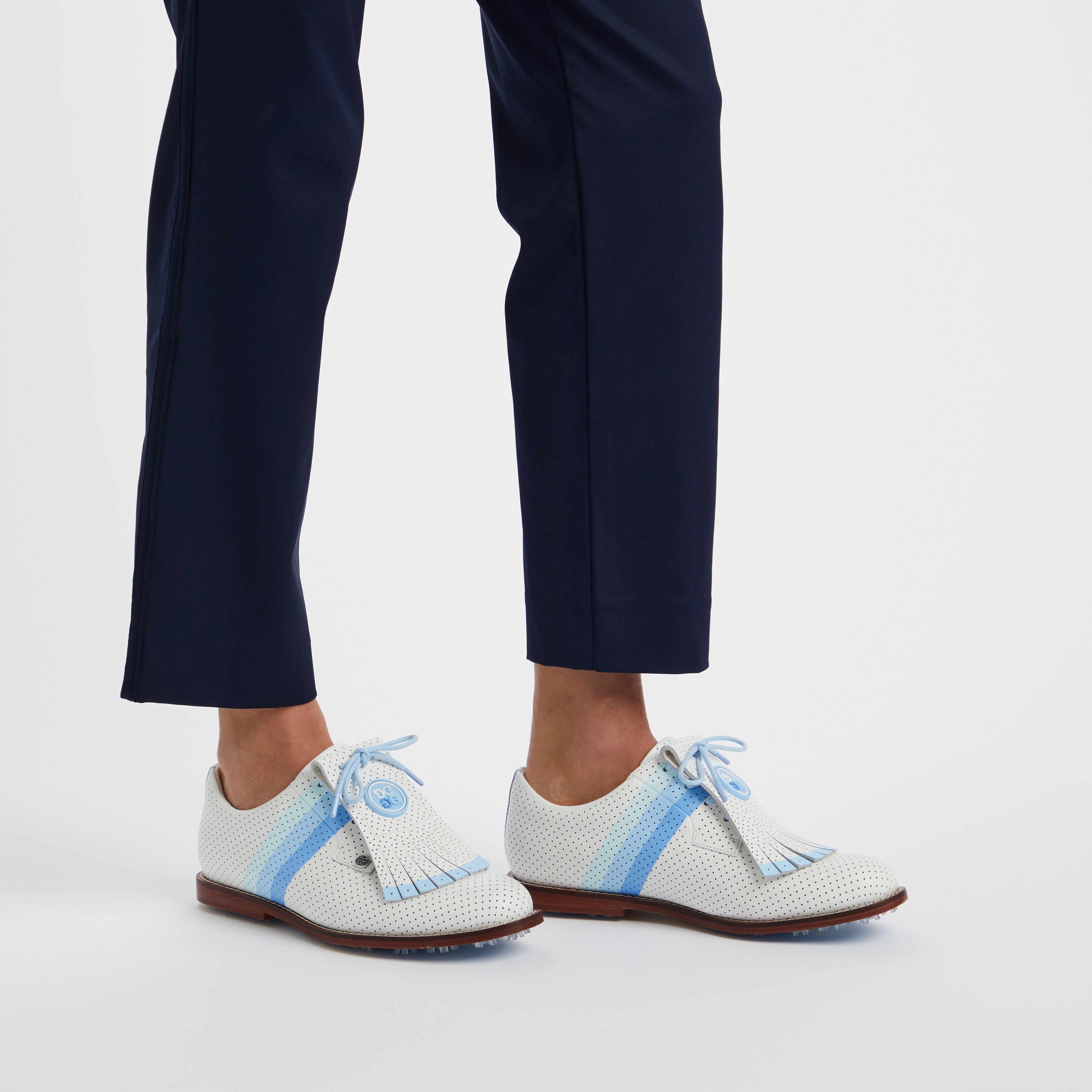 WOMEN'S PERFORATED LUXE LEATHER GALLIVANTER GOLF SHOE