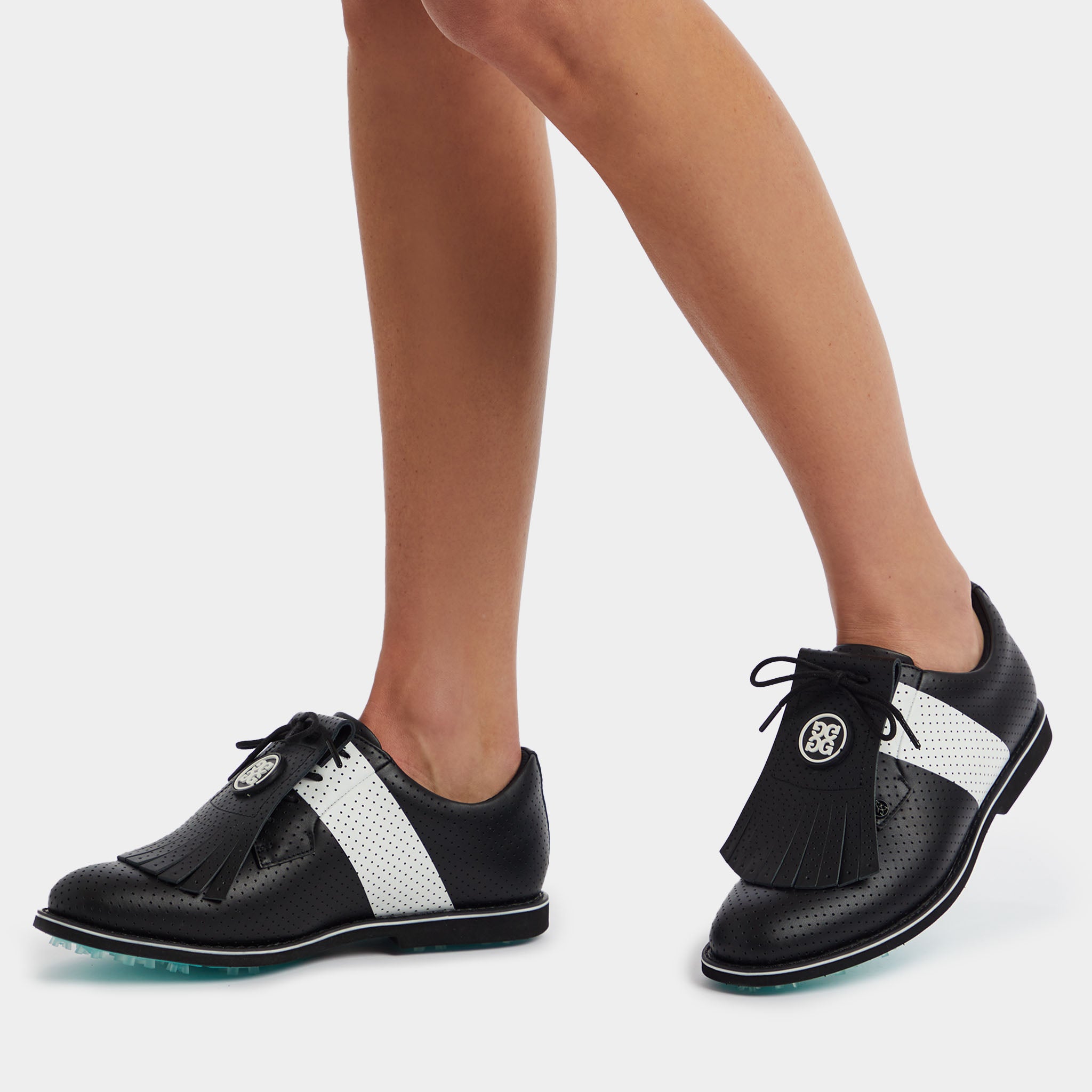 WOMEN'S PERFORATED LUXE LEATHER GALLIVANTER GOLF SHOE ONYX