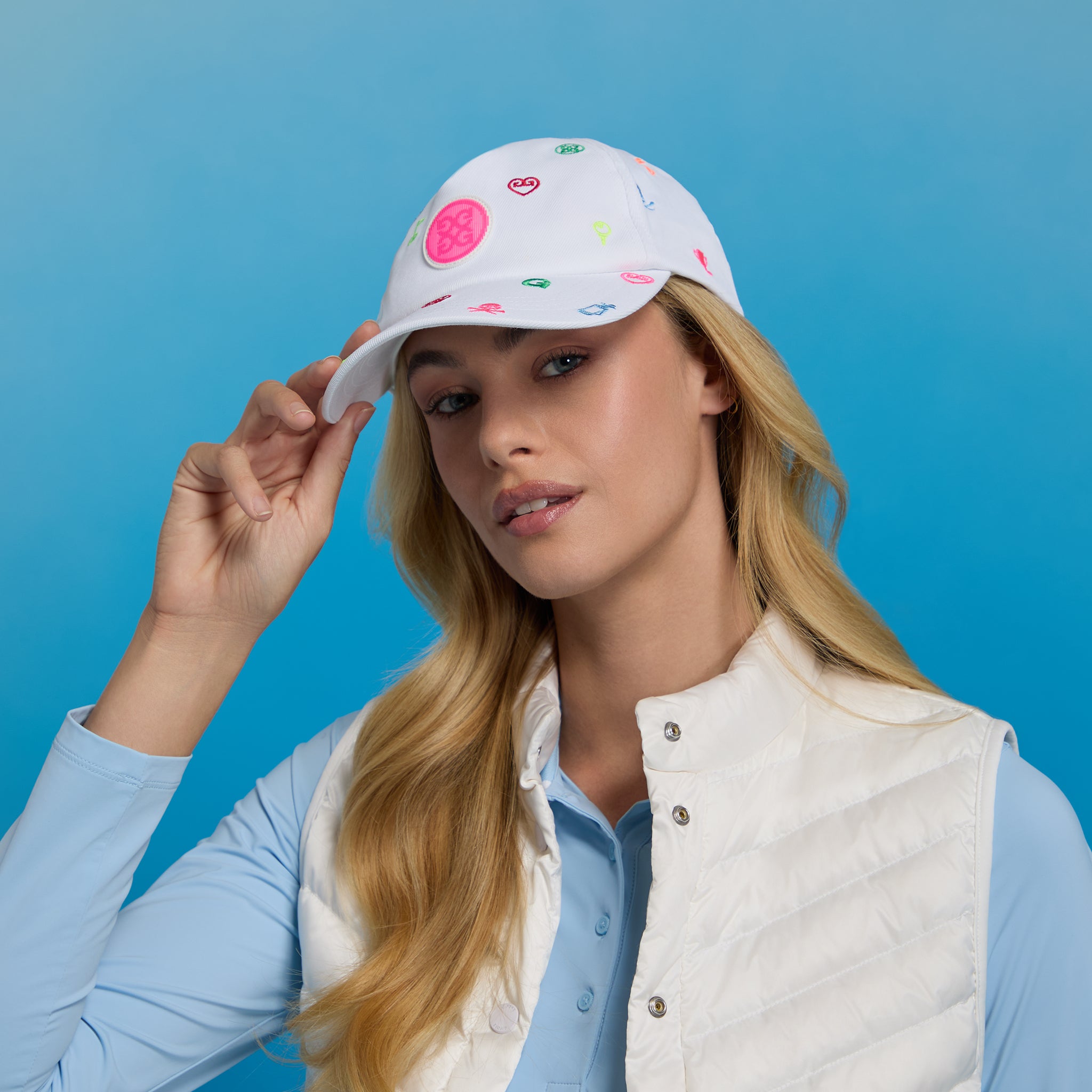 EMBROIDERED ICON STRETCH TWILL HAT SNOW