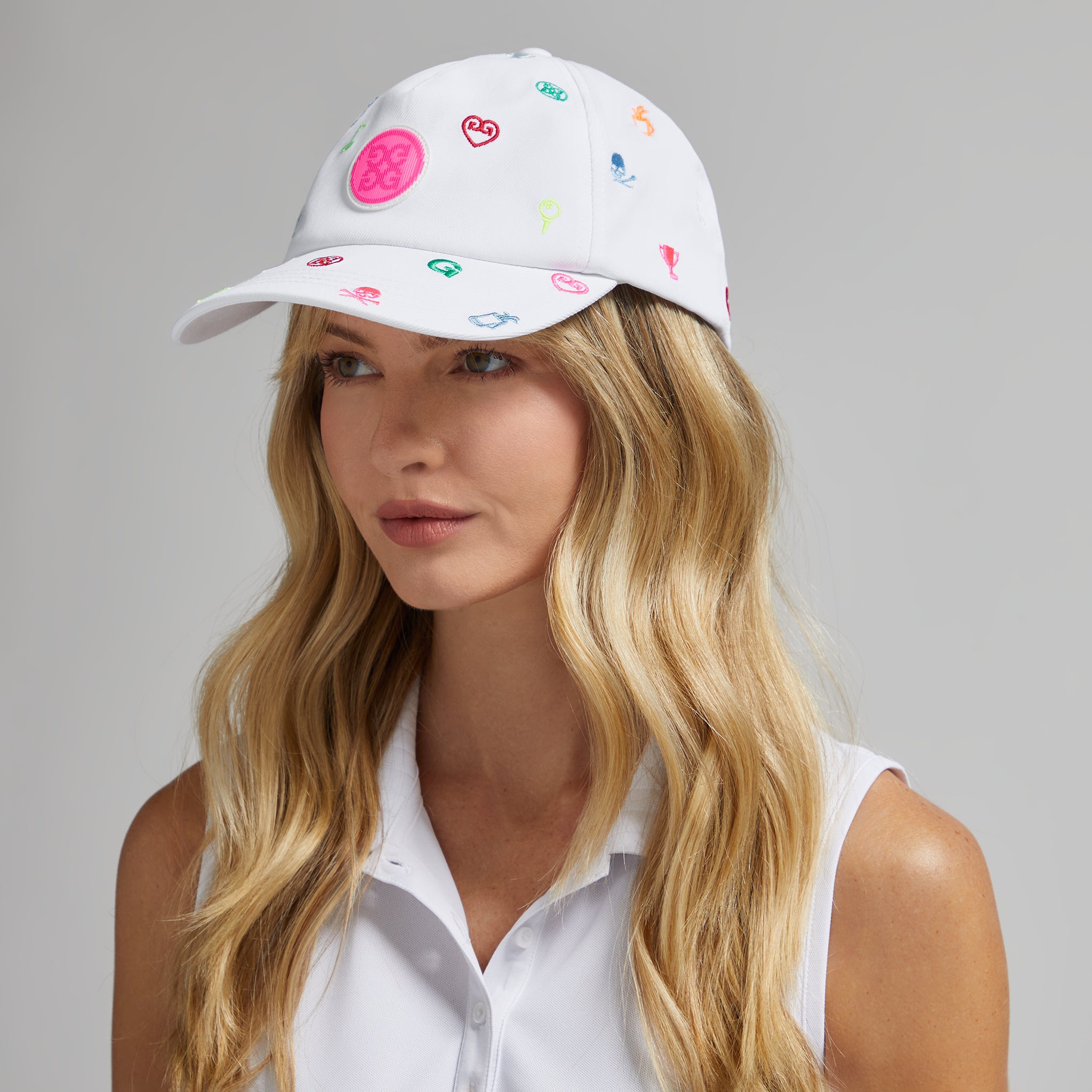 EMBROIDERED ICON STRETCH TWILL HAT SNOW