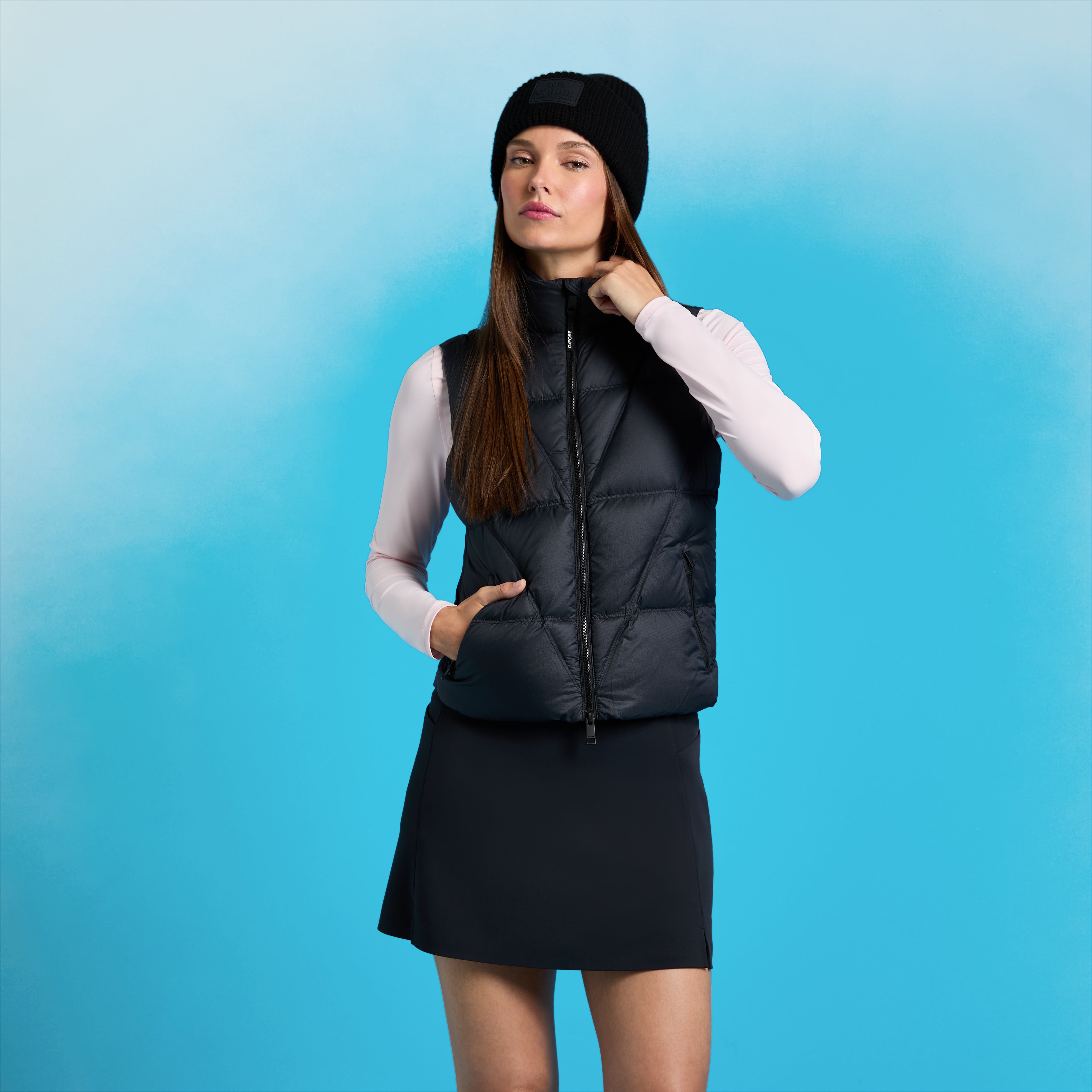 FEATHERWEIGHT DOWN FILLED PUFFER VEST ONYX