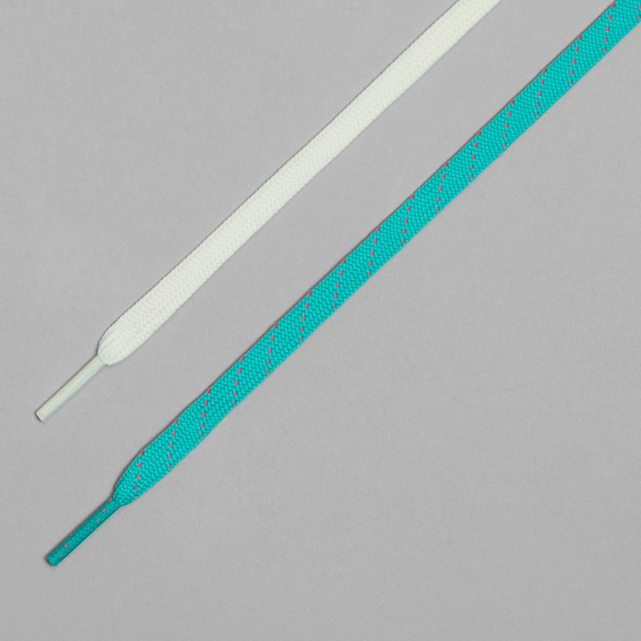 G.112 EMBOSSED P.U. LEATHER GOLF SHOE SNOW/SIREN