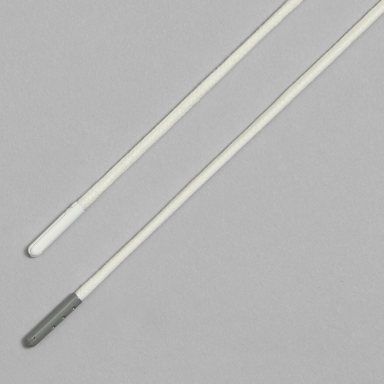 CLASSIC EMBOSSED SKULL & TEE’S SMOOTH CALF GALLIVANTER SNOW/CHARCOAL