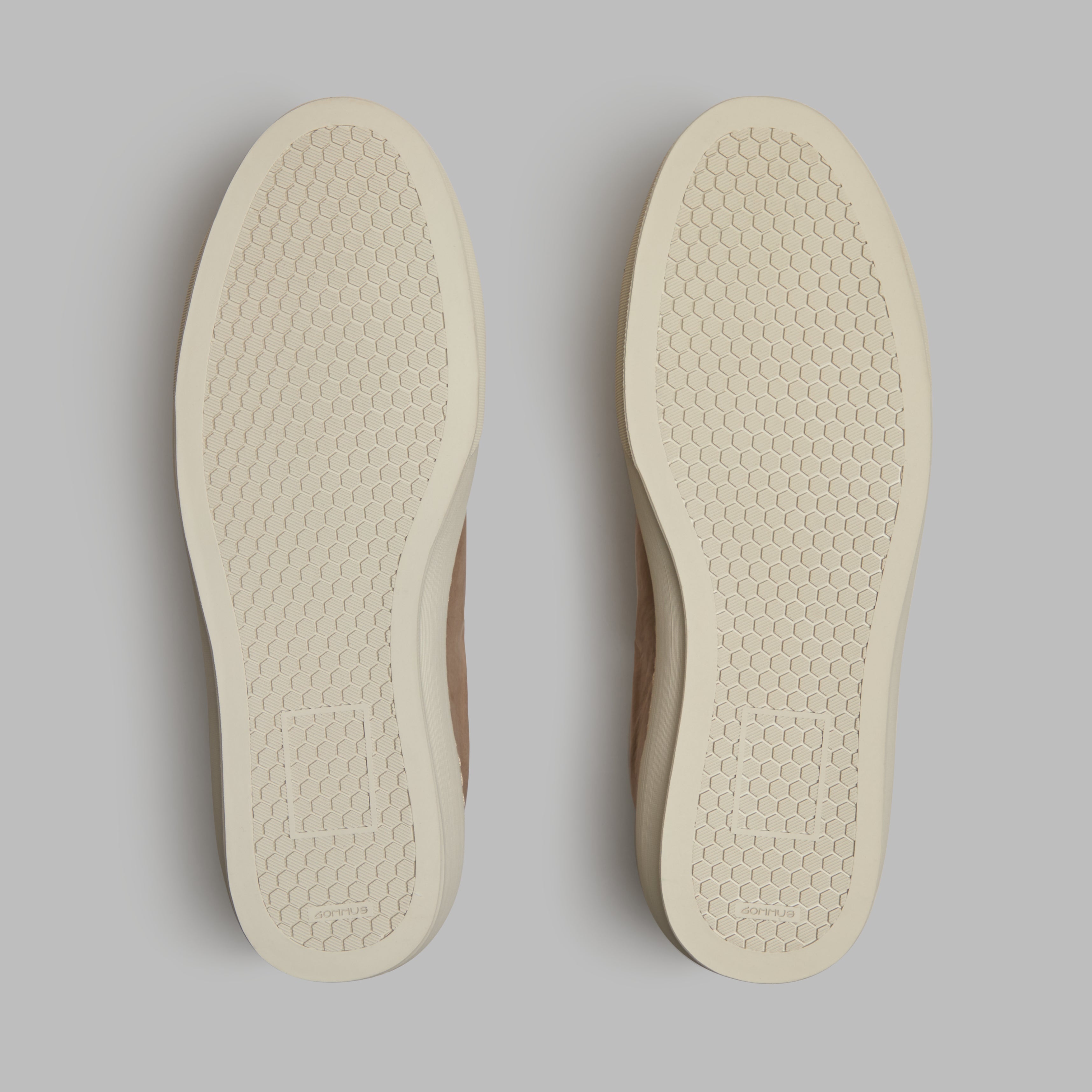 MEN'S ENDEAVOUR SLIP ON LEATHER SNEAKER PUMICE