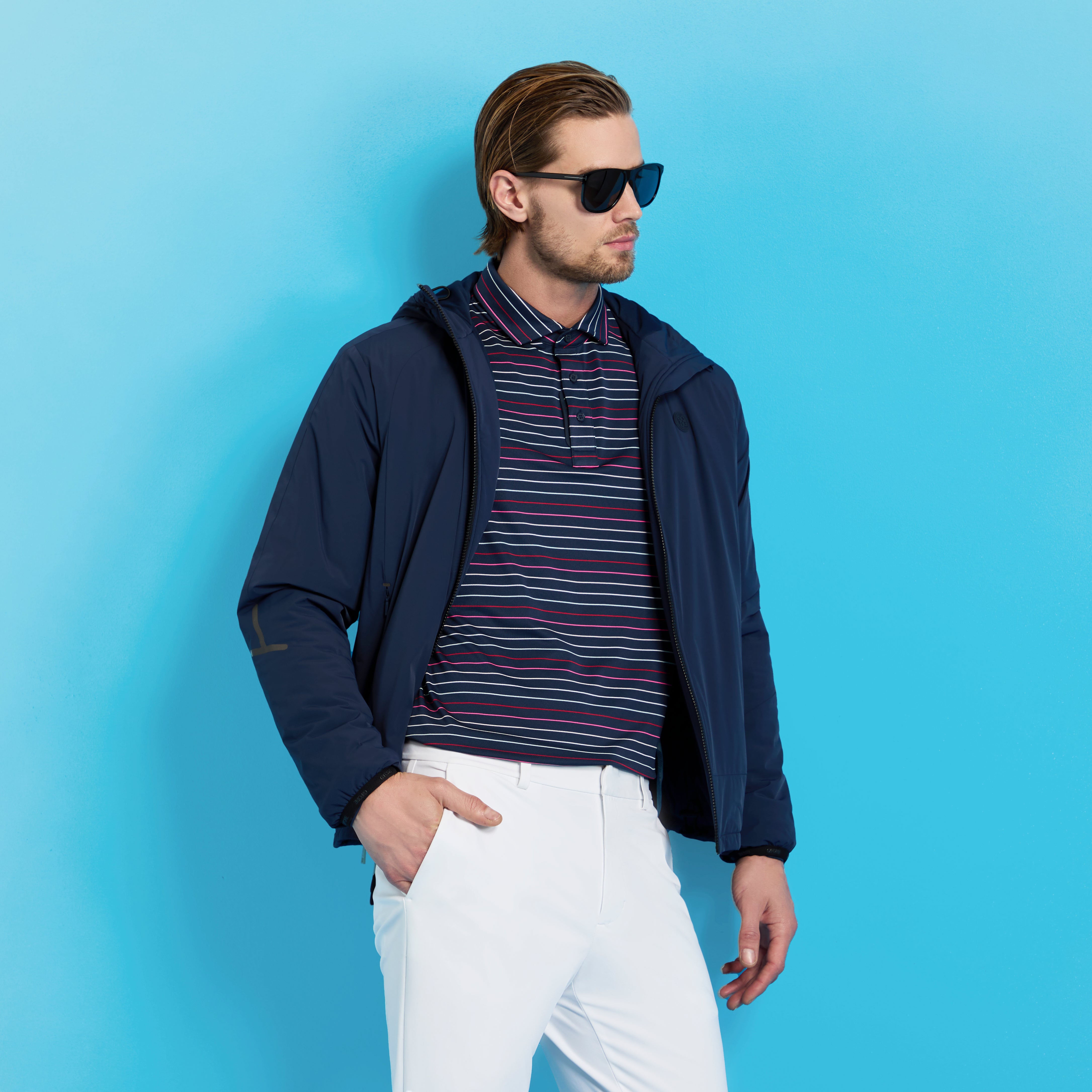 MULTI STRIPE TECH PIQUÉ PERFORMANCE POLO TWLIGHT/LAVA