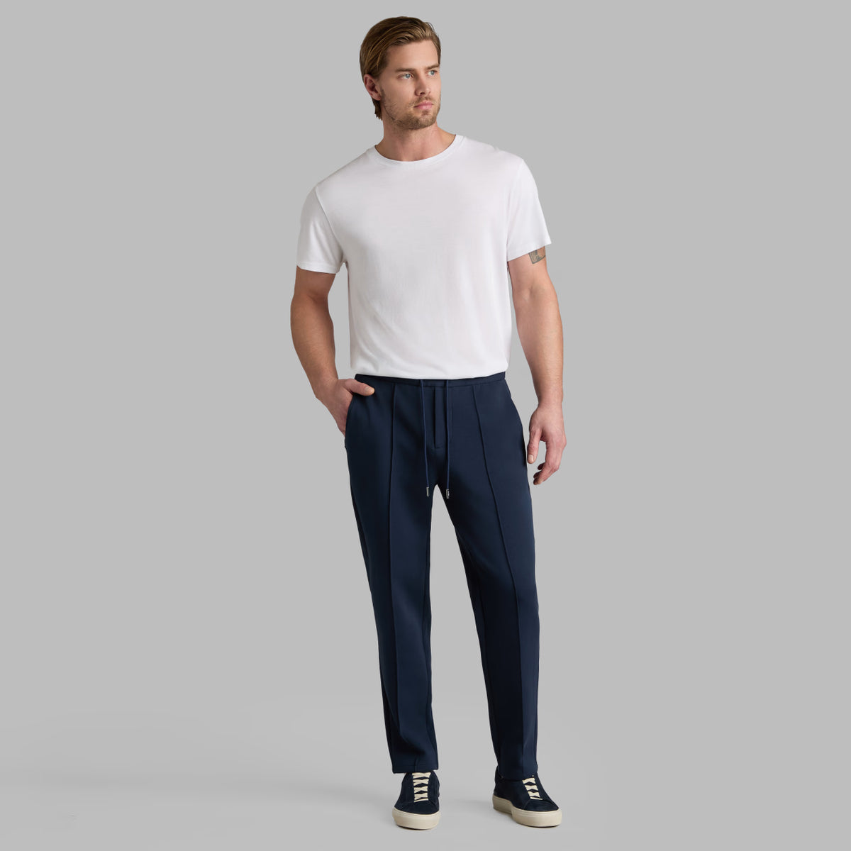 Crucial Cotton Tee Snow