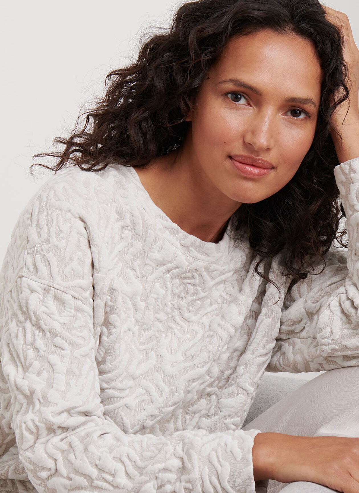 Flora Knit Jacquard Crewneck PEBBLE