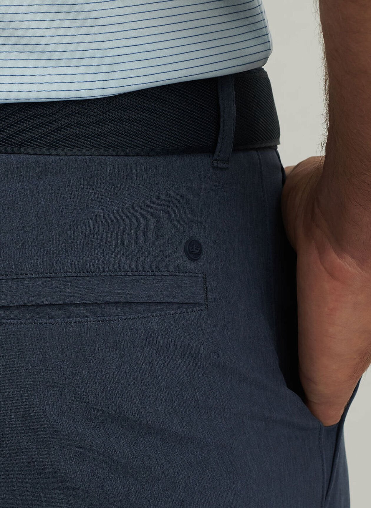 SHACKLEFORD PERFORMANCE HYBRID SHORT NAVY