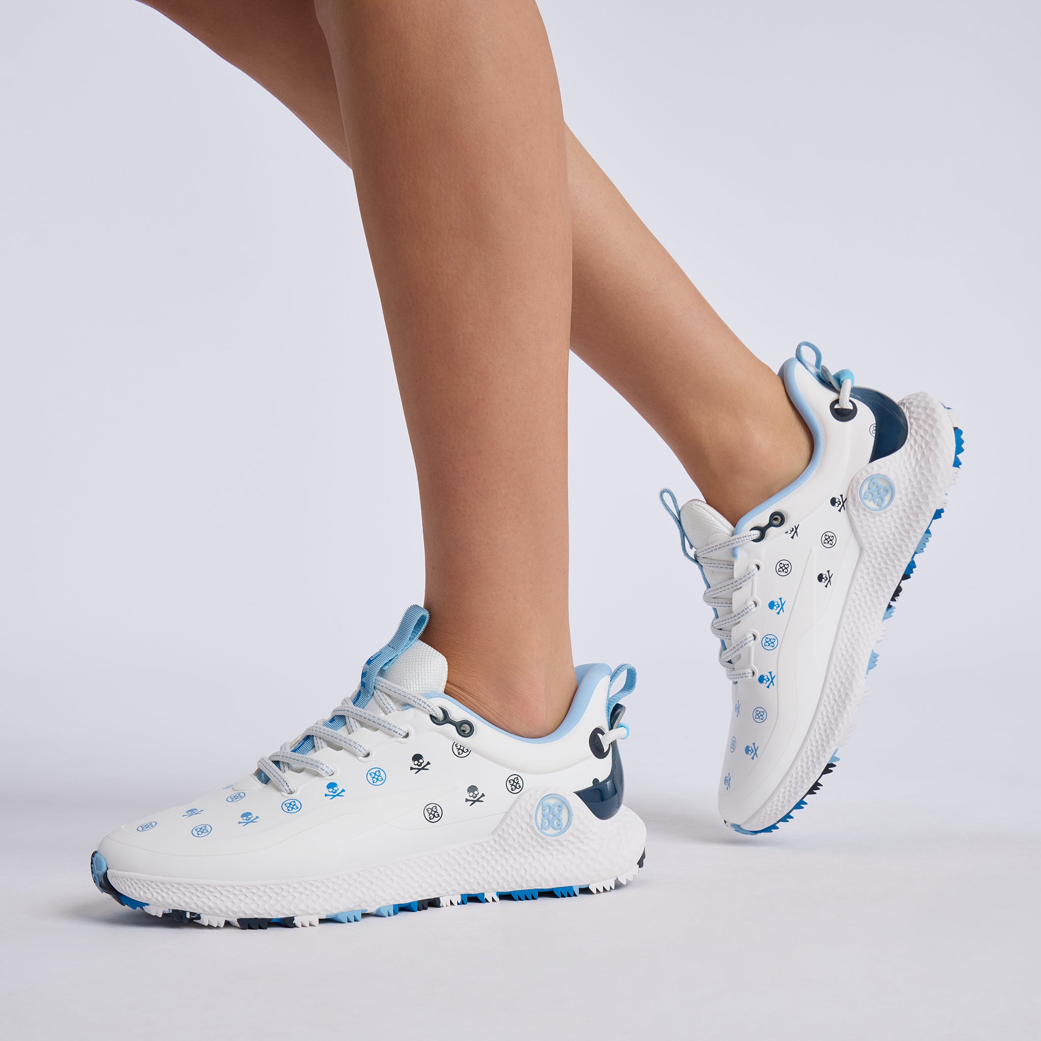 WOMEN'S MG4+ O2 GRADIENT SKULL & TEES GOLF SHOE SNOW/MULTI