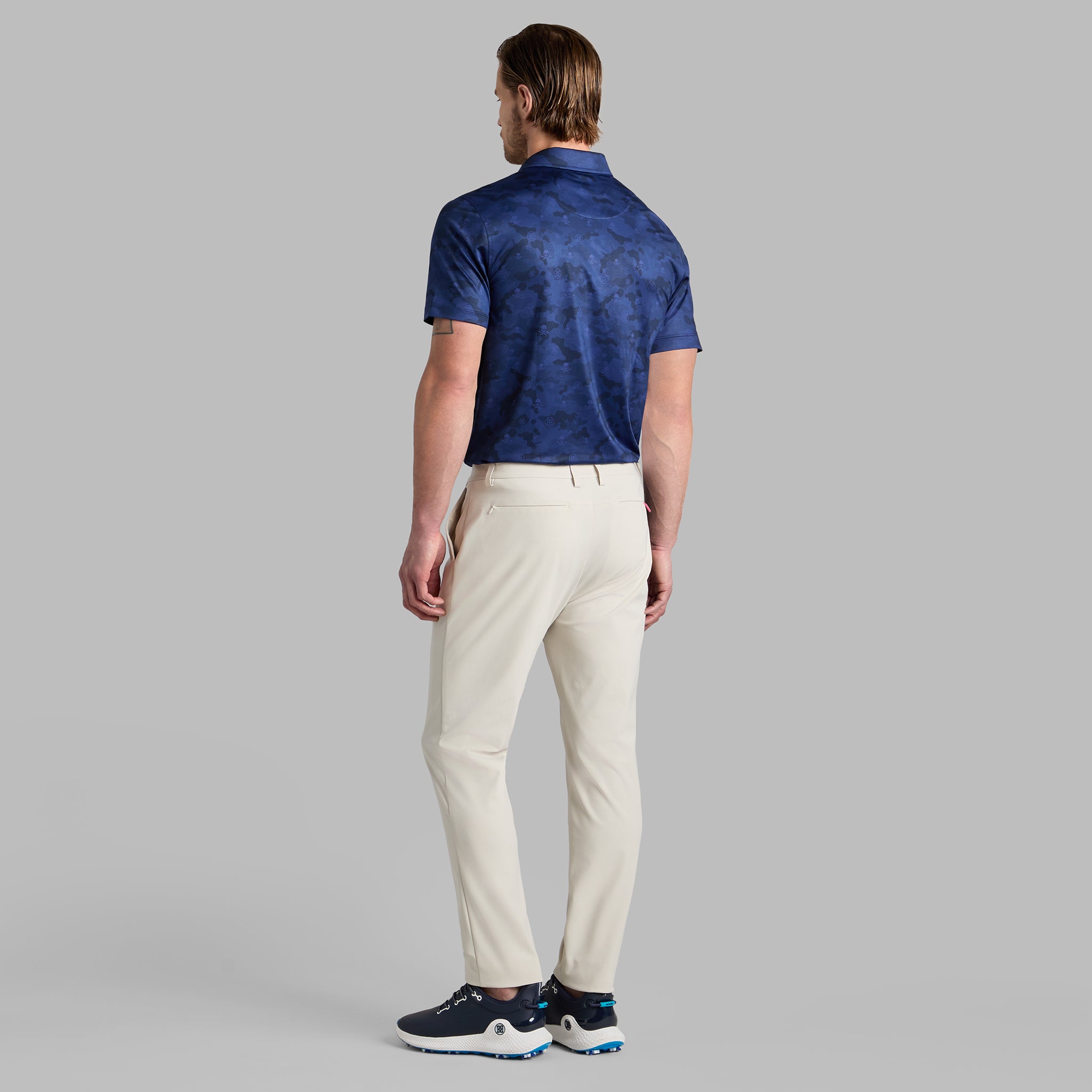TECH TOUR 4-WAY STRETCH TAPERED LEG TROUSER STONE