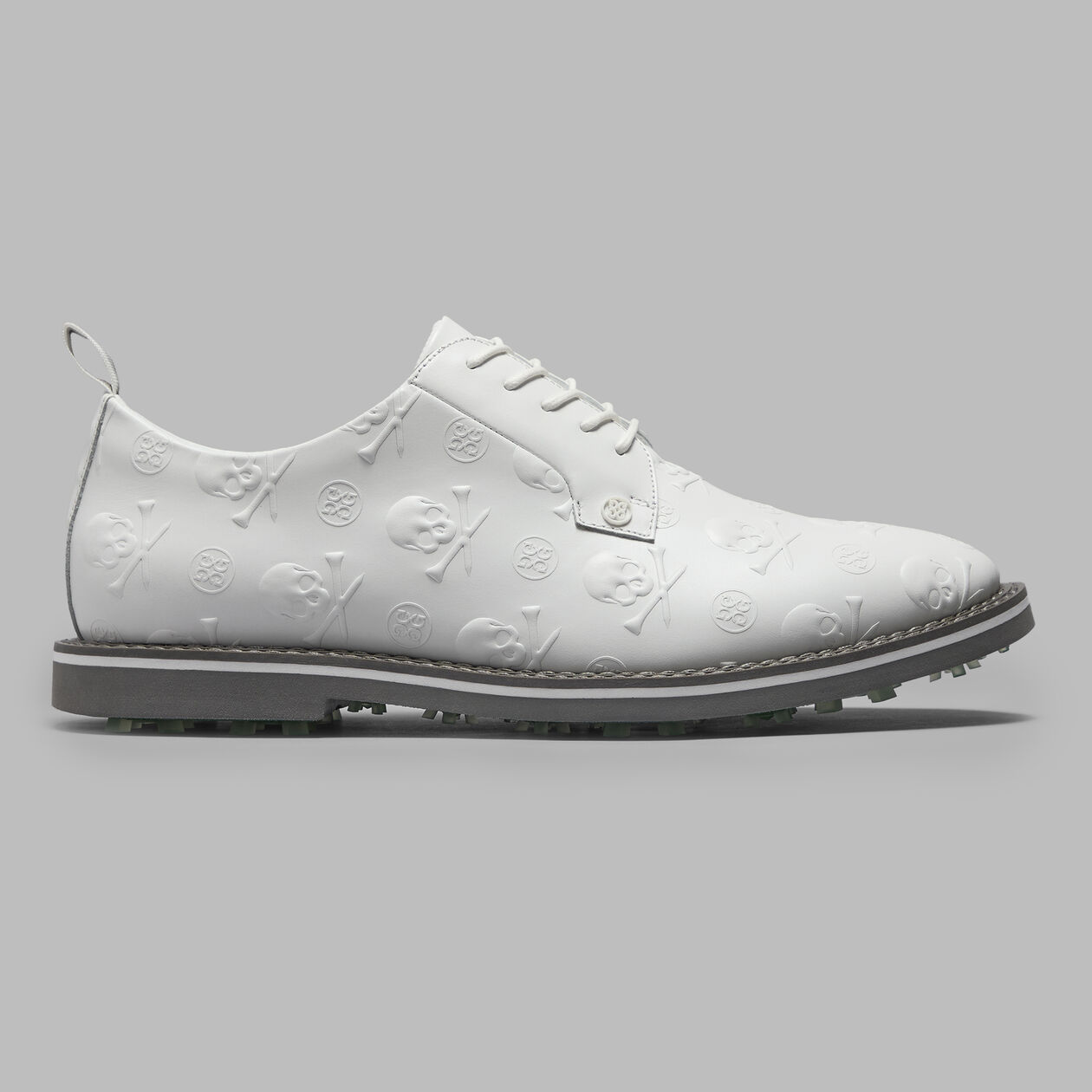 MEN'S GALLIVANTER EMBOSSED SKULL & TEES LEATHER GOLF SHOE SNOW/CHARCOA