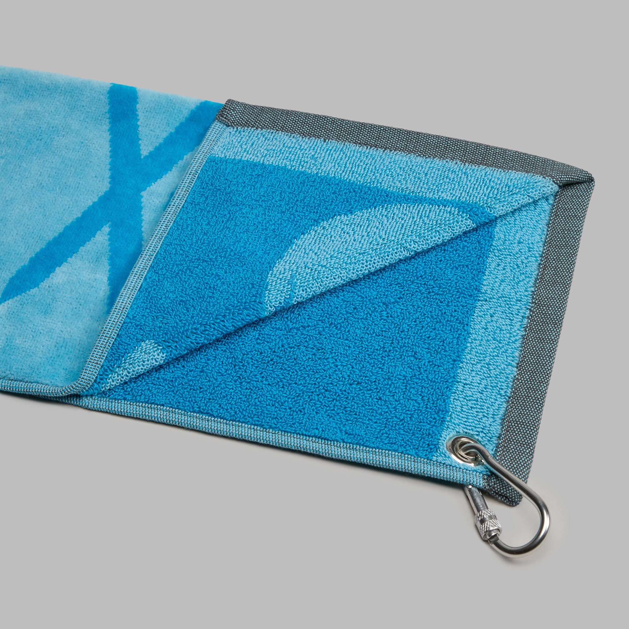 LTD RELEASE SKULL & TEES GOLF TOWEL