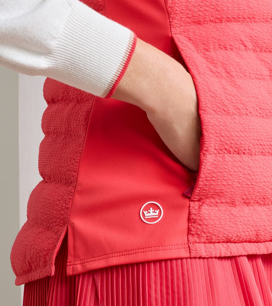 Fuse Seersucker Hybrid Vest Calabrian Red